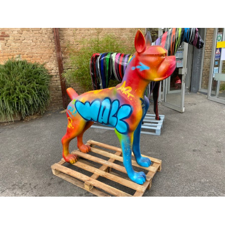 DOG Urus street art graff de l'artiste Keusty Hauteur 150 cm