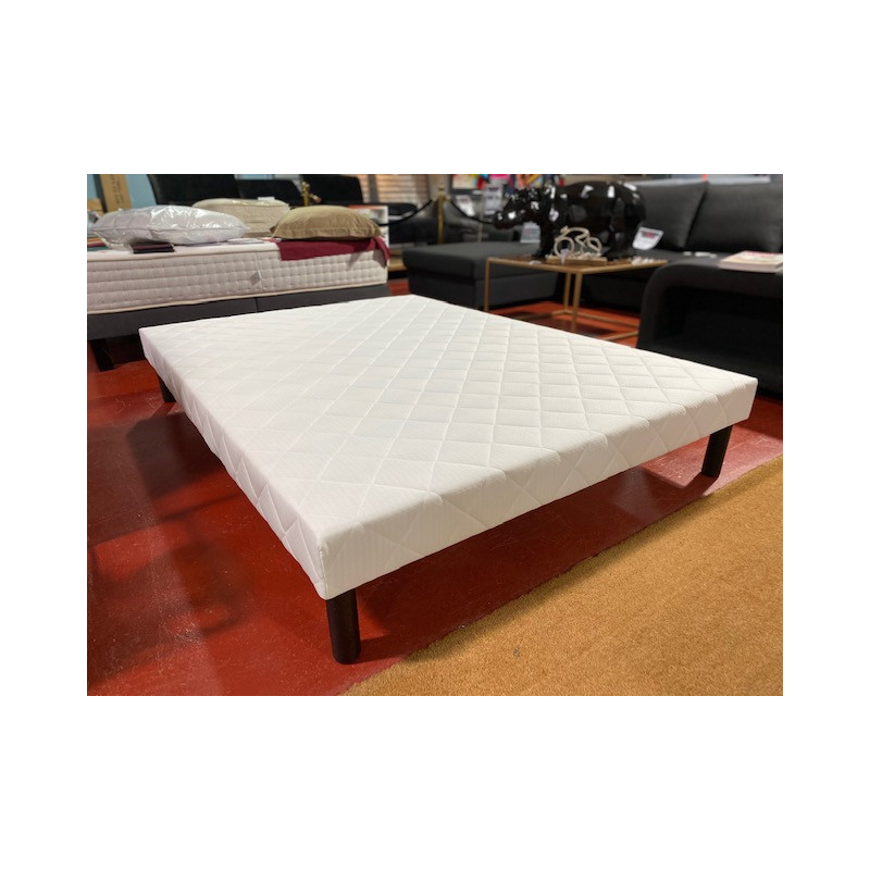 Sommier LATTES 140 X 200 TAPISSIER Aisy tissu BLANC qualité hôtellerie. Finition tissu recouvert dessus dessous