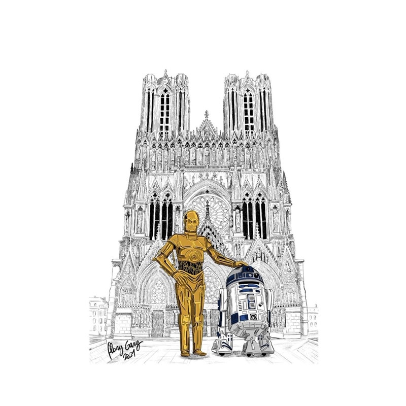 R2-D2 et C-3PO prennent la pose SUR LE PARVIS DE LA CATHÉDRALE NOTRE DAME DE REIMS