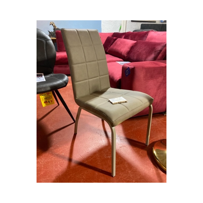 KIRA chaise de salle à manger design et bon maintien REVETEMENT entretien facile waterproof pieds beige pierre