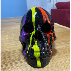 Skull peinture de guerre, statue rendu de qualité, belle pièce, déco originale tete de morte crane coulures multicolors