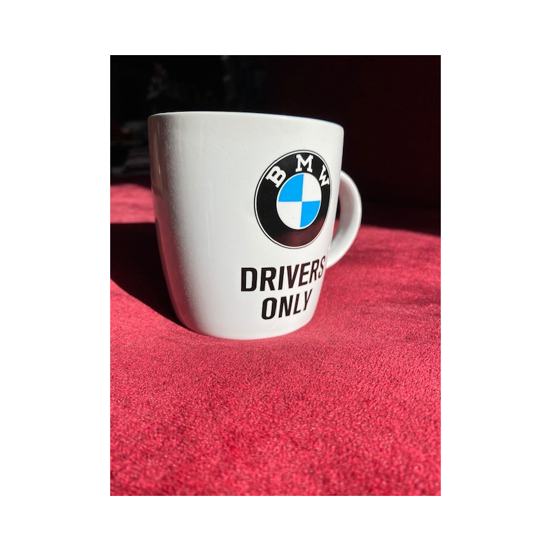 Mug BMW DRIVERS ONLY Tasse, Céramique, diamètre intérieur 8,5 x largeur 13 x hauteur 9 cm passe au lave vaisselle et micro-ondes