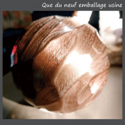 BOULE en métal aspect cuivré finition FACETTES