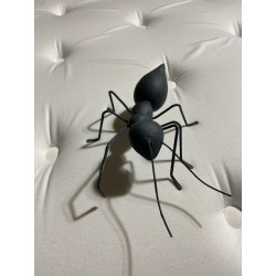 Fourmi MAT FIGURINE en résine et métal longueur 23 x largeur 17 x hauteur 8 cm