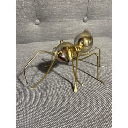 Fourmi LAITON FIGURINE en résine et métal longueur 23 x largeur 14,5 x hauteur 8 cm