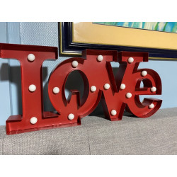 LOVE quartier rouge DÉCORATION MURALE MÉTAL largeur 46 cm LEDS ROUGE