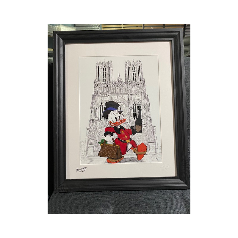 Grd FORMAT encadré Picsous LVMH Dom Pérignon & VUITTON 43 cm x 53 cm devant la cathédrale notre dame de Reims par Flory Gary